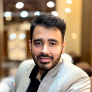 محسن میرزایی میکروبیولوژی آزمایشگاه محبیوتک بیزینس کوچ